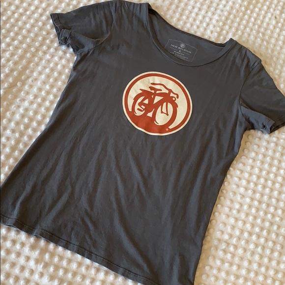 ⭐️❤️ New Belgium Women's Bottlecap T-shirt ❤️⭐️ - Picture 1 of 2